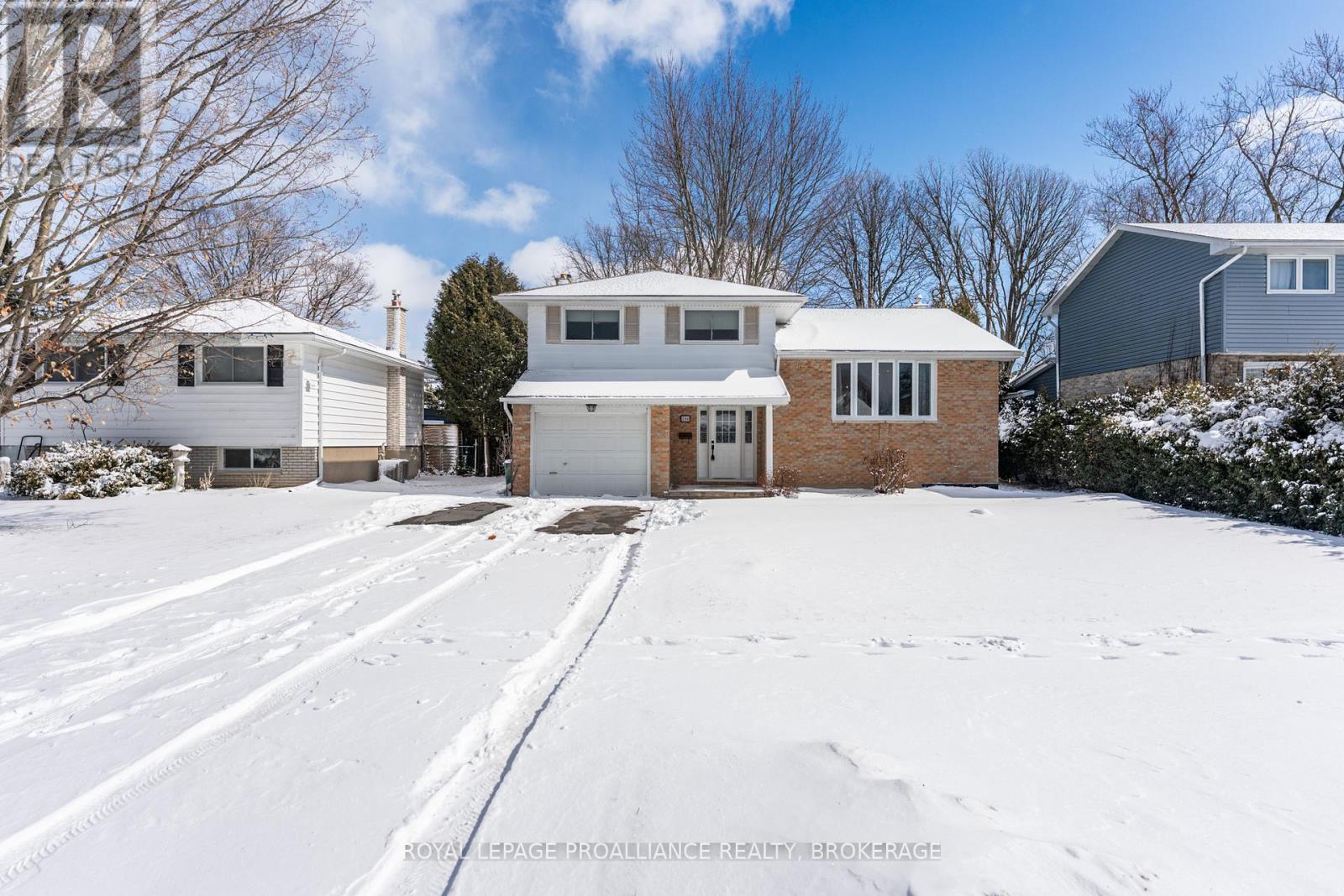 296 Olympus Avenue, Kingston (City Southwest), Ontario  K7M 4T9 - Photo 2 - X12896674