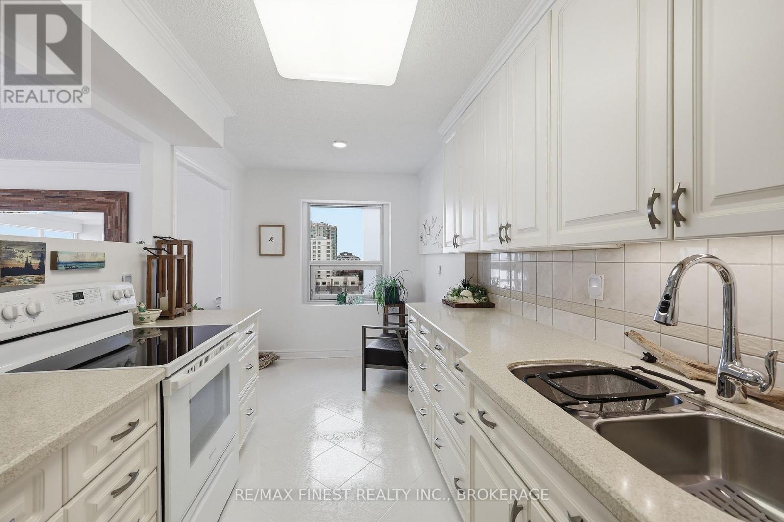 608 - 185 Ontario Street, Kingston (Central City East), Ontario  K7L 2Y7 - Photo 5 - X12896802