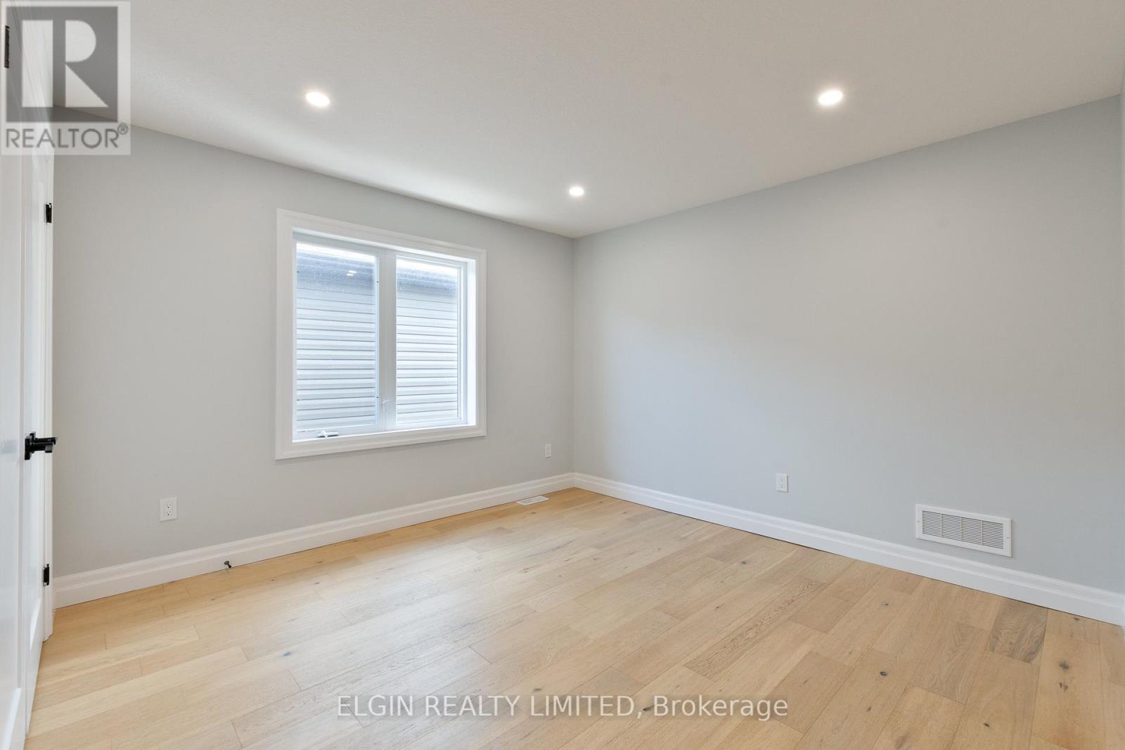 41531 Florence Court, Southwold, Ontario  N5P 4N4 - Photo 24 - X12896732