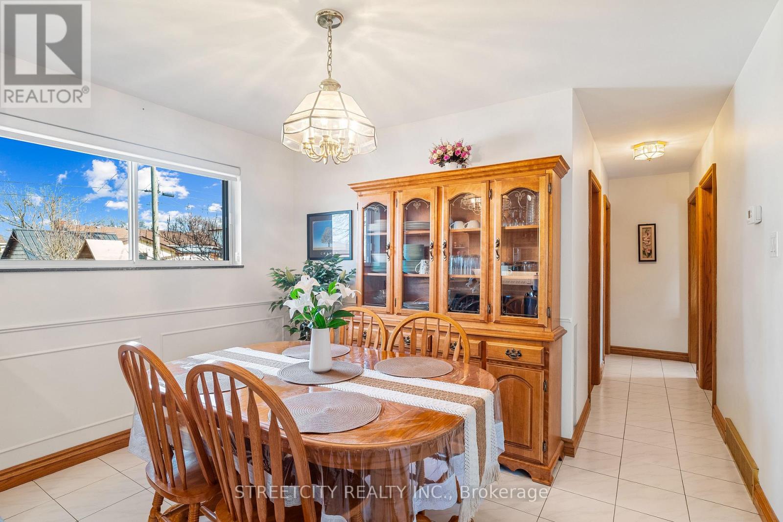 Photo 23 of 42 for 306 Burlington Crescent