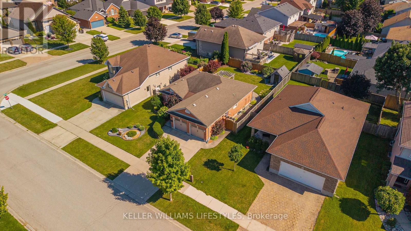 58 Deborah Drive, Strathroy-Caradoc, Ontario  N7G 4C8 - Photo 1 - X12896824