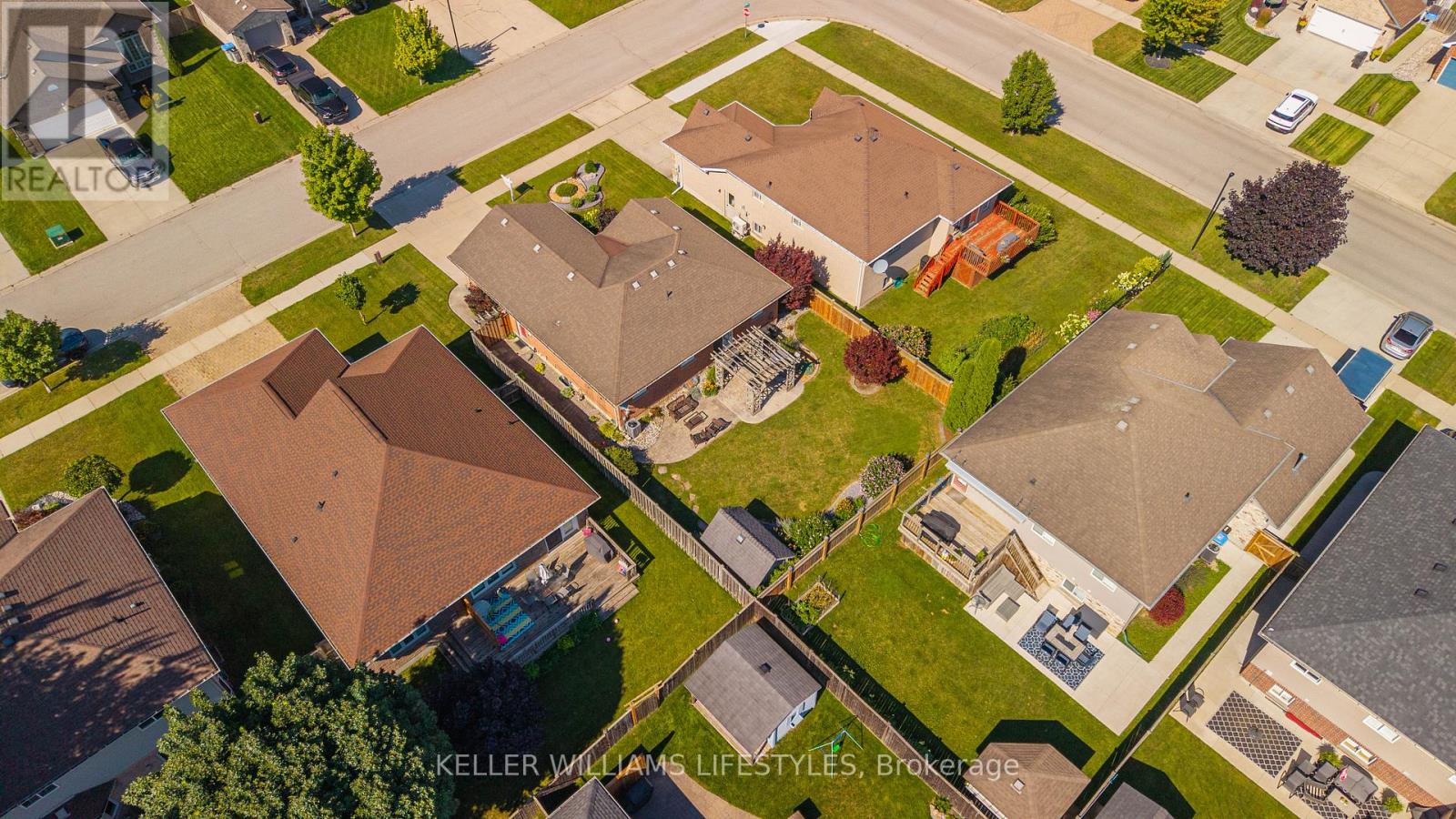 58 Deborah Drive, Strathroy-Caradoc, Ontario  N7G 4C8 - Photo 2 - X12896824