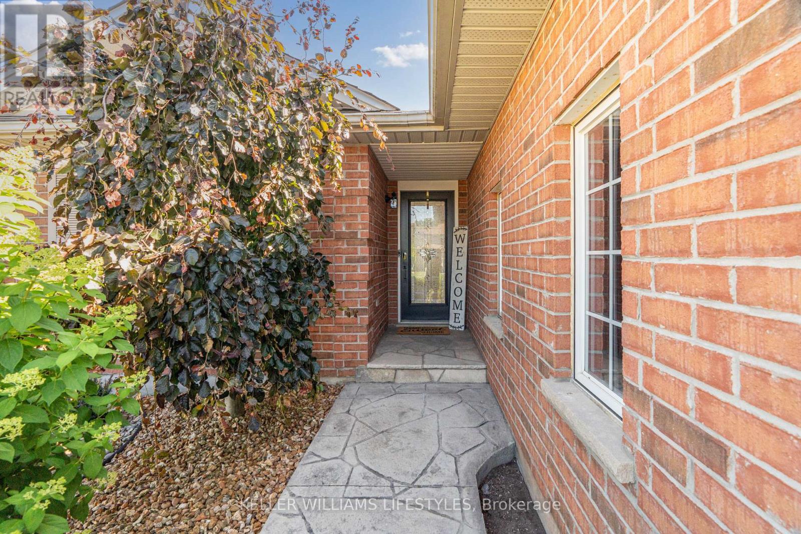 58 Deborah Drive, Strathroy-Caradoc, Ontario  N7G 4C8 - Photo 4 - X12896824