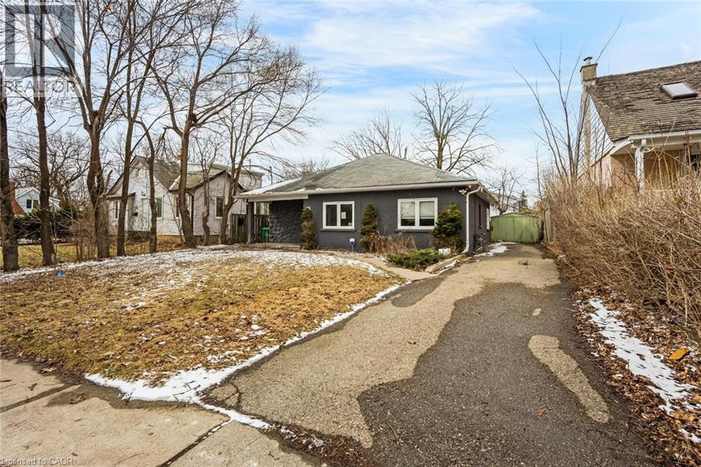 16 Woodward Avenue, Brampton, Ontario  L6V 1K1 - Photo 1 - 40792043