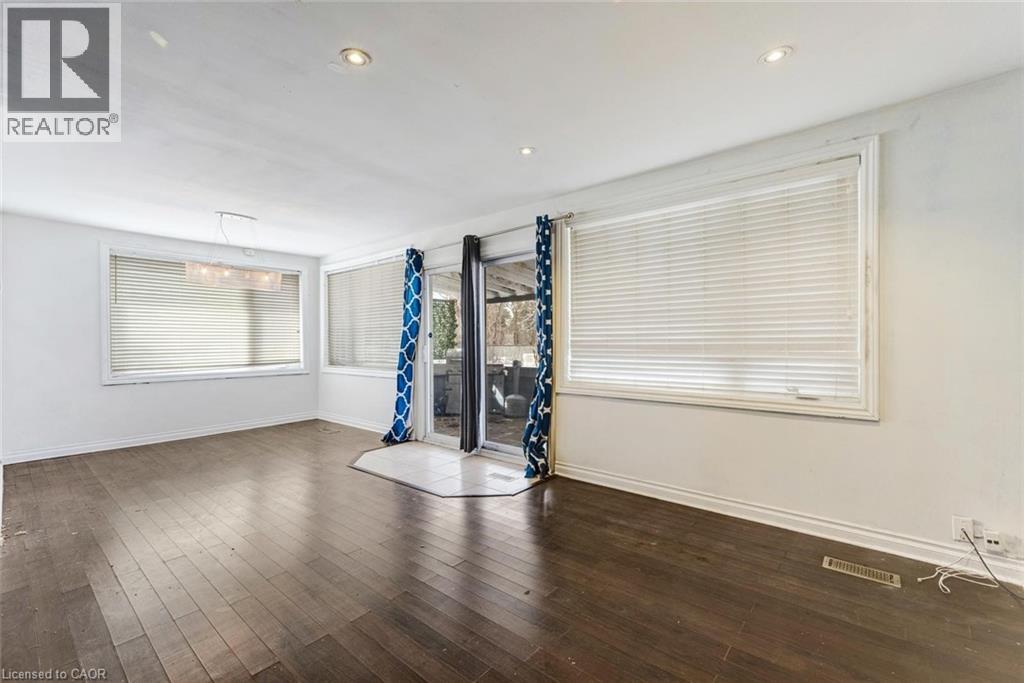 16 Woodward Avenue, Brampton, Ontario  L6V 1K1 - Photo 5 - 40792043