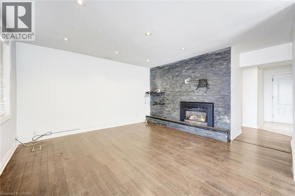 16 Woodward Avenue, Brampton, Ontario  L6V 1K1 - Photo 7 - 40792043