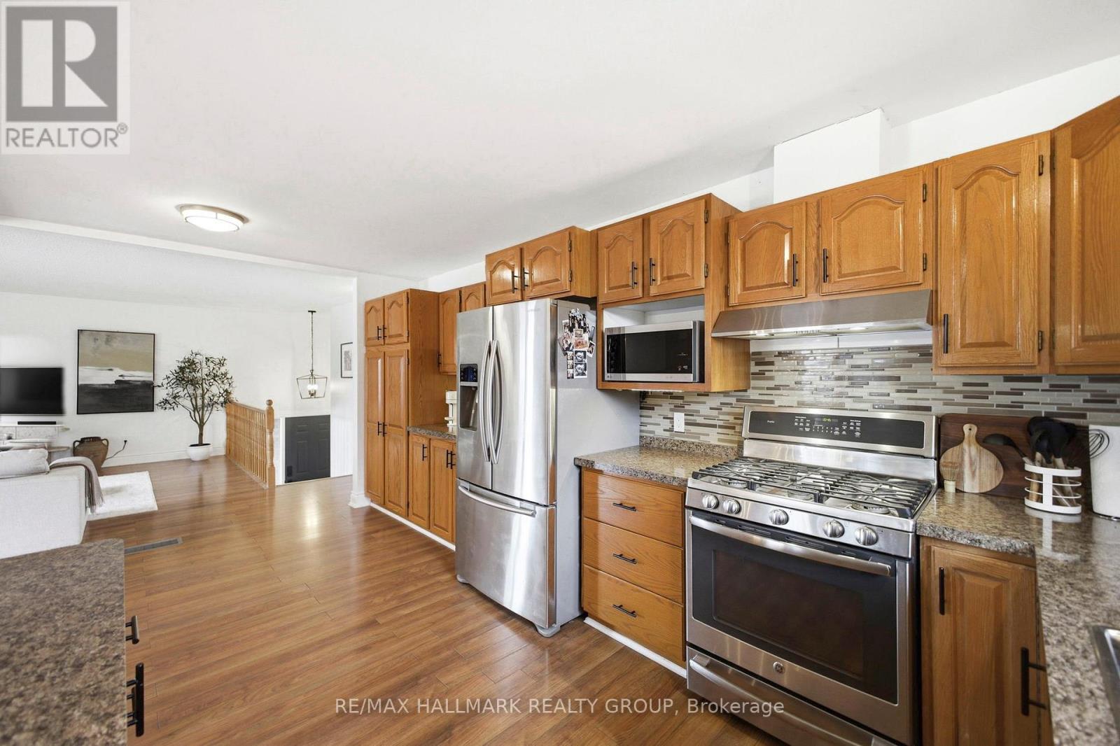 7055 Shadow Ridge Drive, Ottawa, Ontario  K4P 1B8 - Photo 11 - X12896670