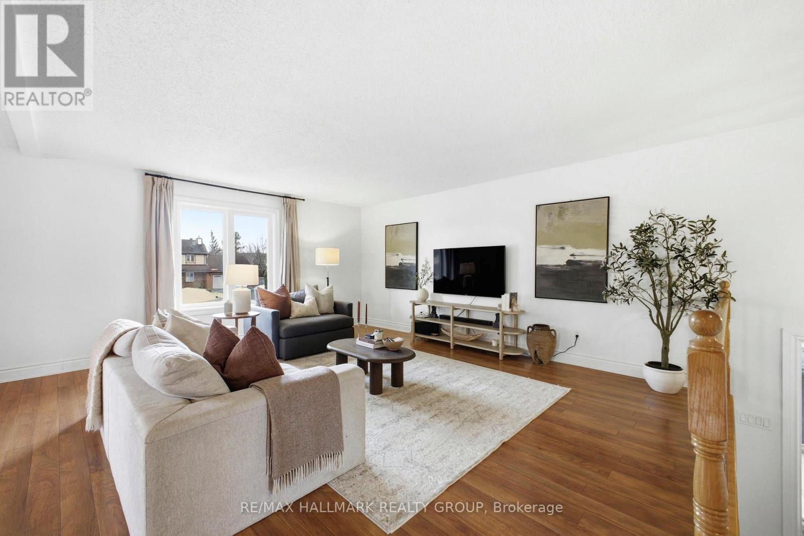 7055 Shadow Ridge Drive, Ottawa, Ontario  K4P 1B8 - Photo 4 - X12896670