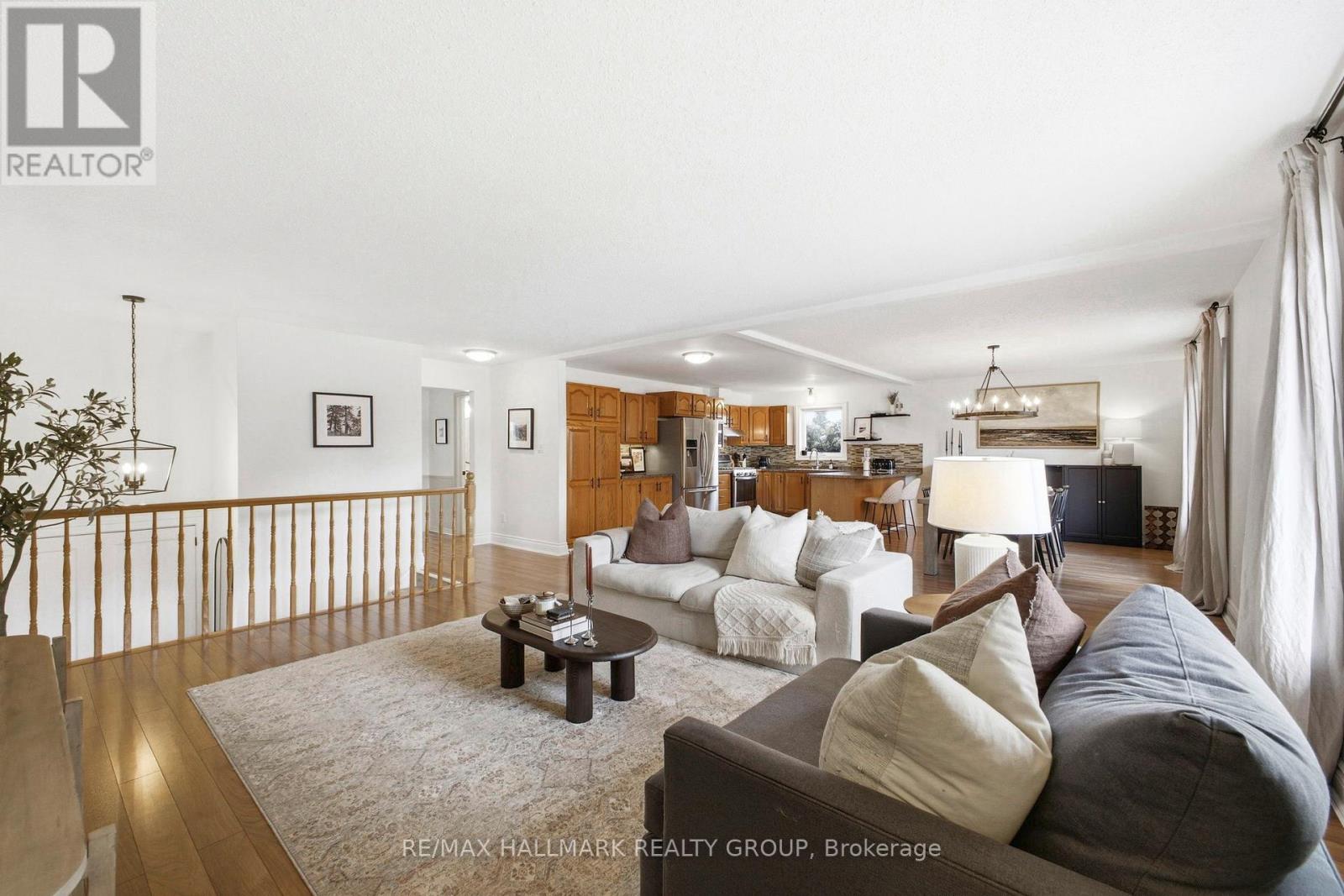 7055 Shadow Ridge Drive, Ottawa, Ontario  K4P 1B8 - Photo 5 - X12896670