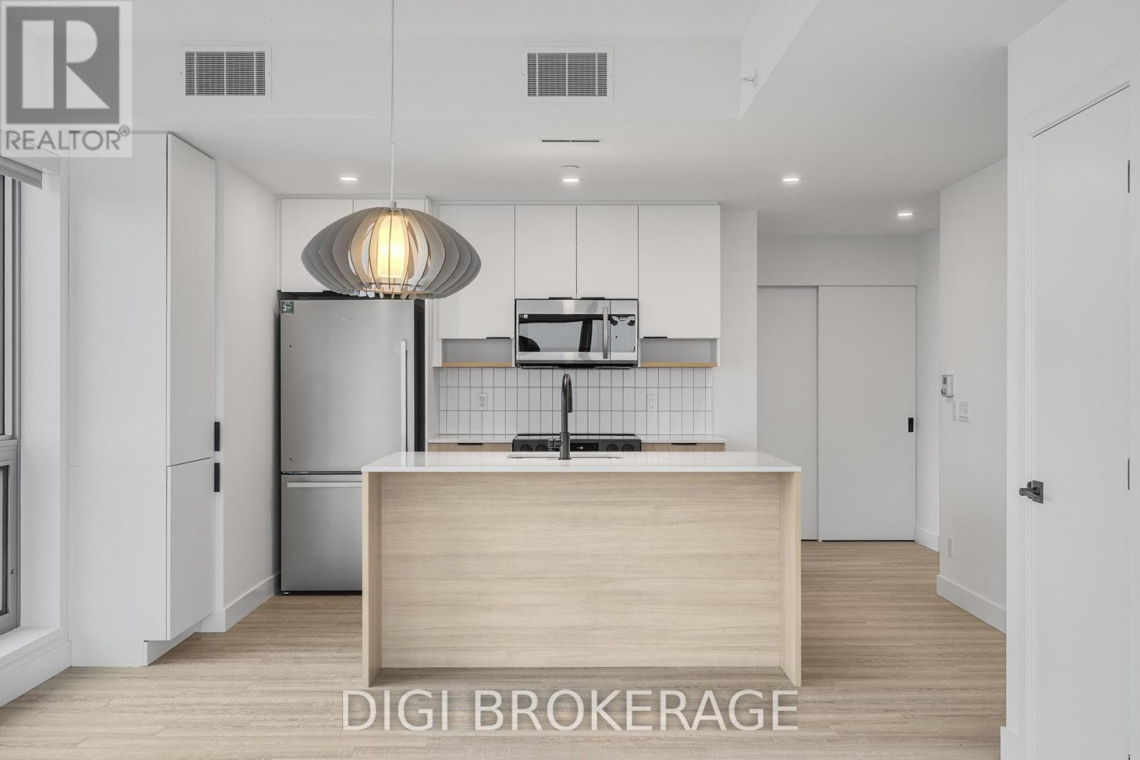 207 - 1240 Cummings Avenue, Ottawa, Ontario  K1J 0E3 - Photo 8 - X12896742