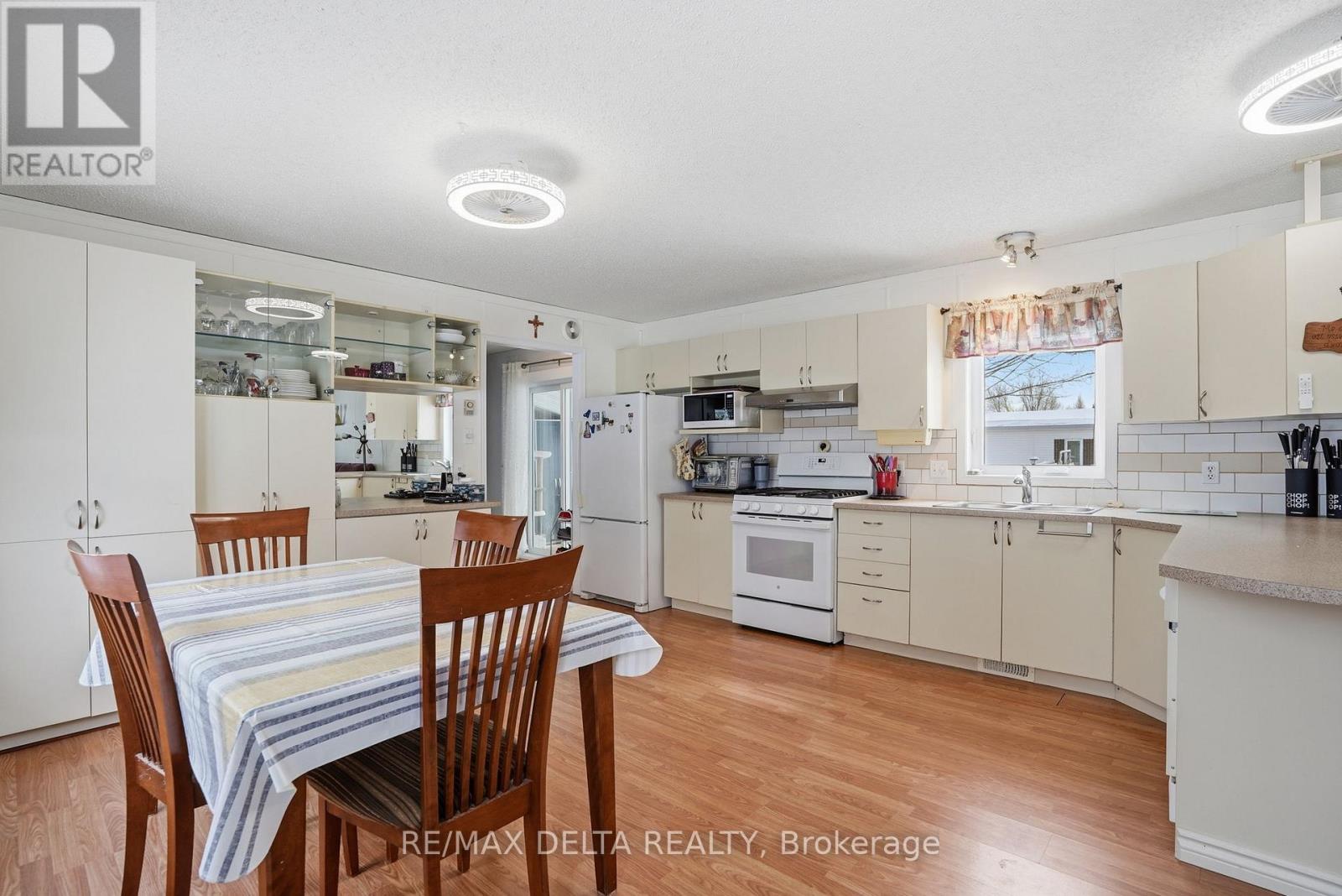 28-5279 County Road 17 Highway, Alfred And Plantagenet, Ontario  K0B 1A0 - Photo 12 - X12896852