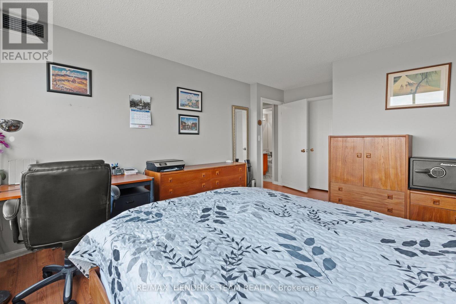 702 - 3 Towering Hts Boulevard, St. Catharines (Glendale/glenridge), Ontario  L2T 4A4 - Photo 22 - X12896668