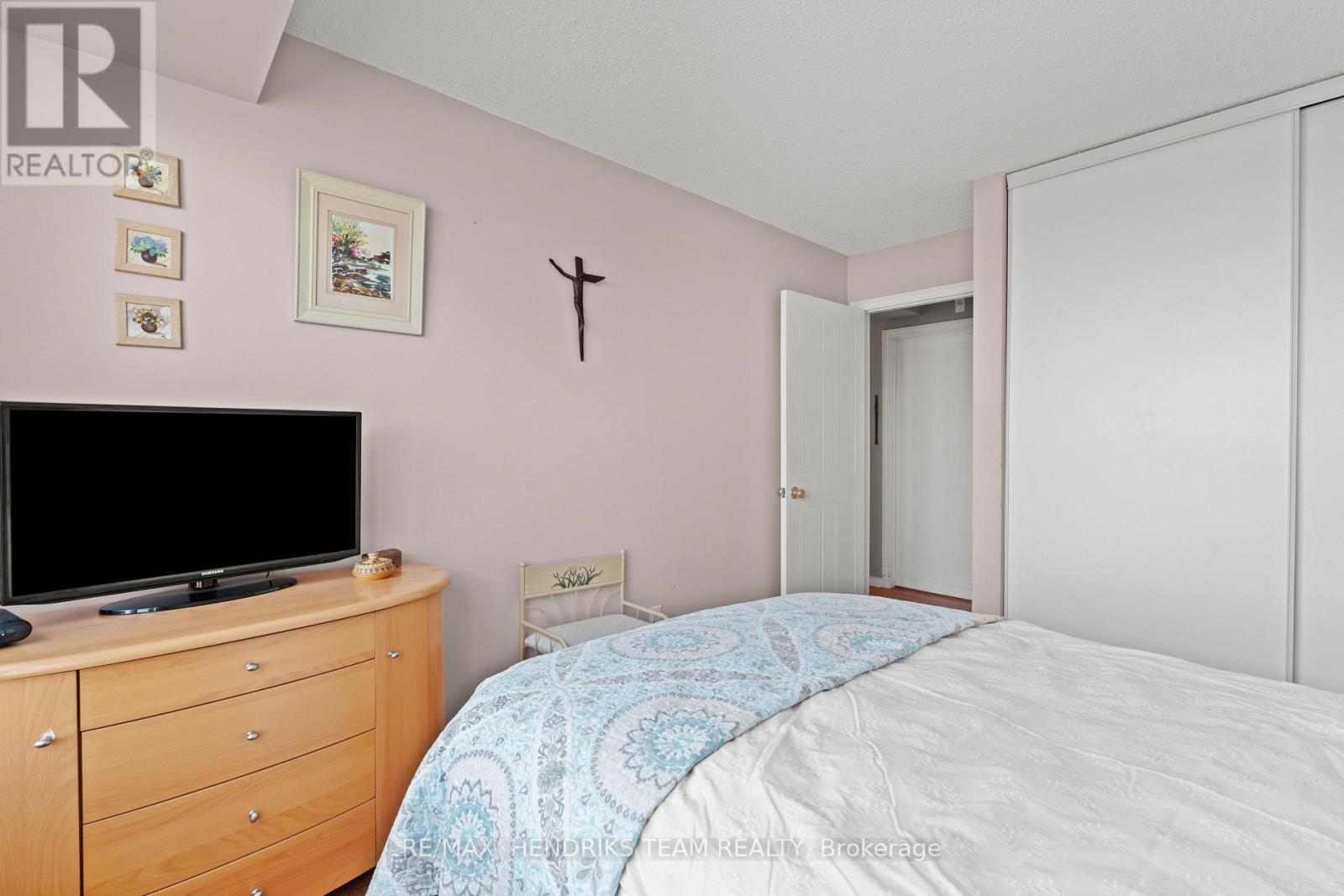 702 - 3 Towering Hts Boulevard, St. Catharines (Glendale/glenridge), Ontario  L2T 4A4 - Photo 25 - X12896668