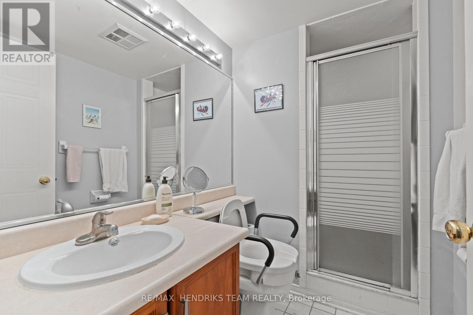 702 - 3 Towering Hts Boulevard, St. Catharines (Glendale/glenridge), Ontario  L2T 4A4 - Photo 26 - X12896668