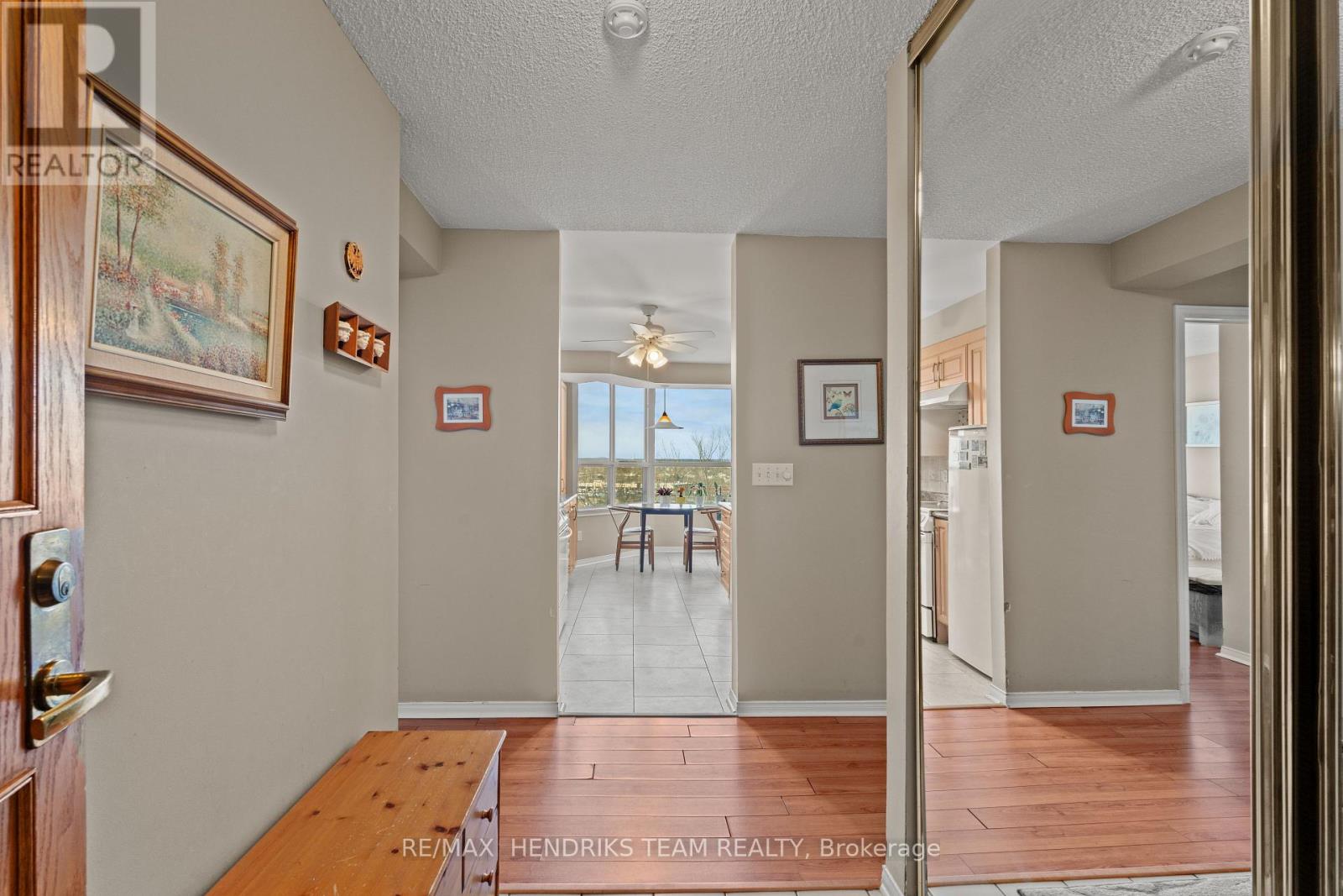 702 - 3 Towering Hts Boulevard, St. Catharines (Glendale/glenridge), Ontario  L2T 4A4 - Photo 5 - X12896668