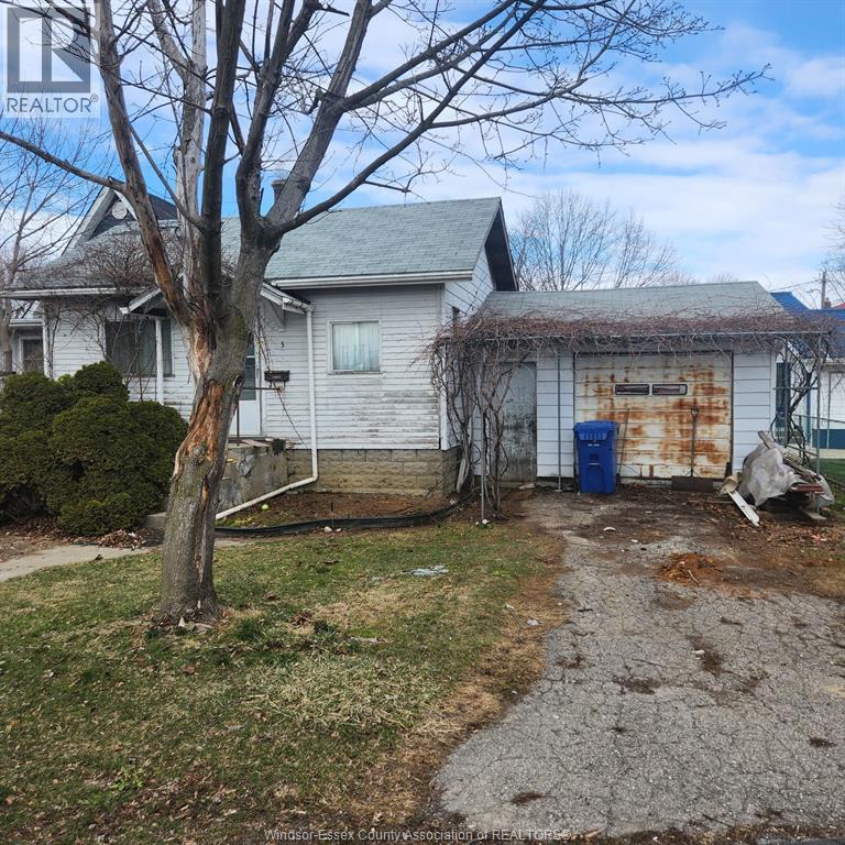 5 Howard Street, Leamington, Ontario  N8H 1G4 - Photo 2 - 26005669