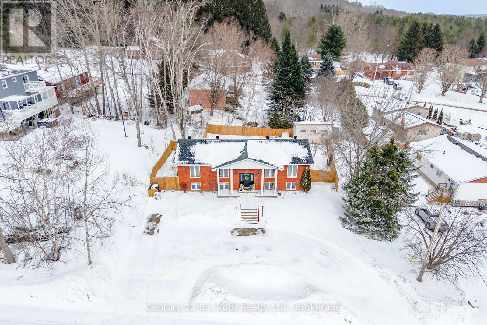 60 Lepage Drive, Penetanguishene, Ontario  L9M 1R5 - Photo 39 - S12896734