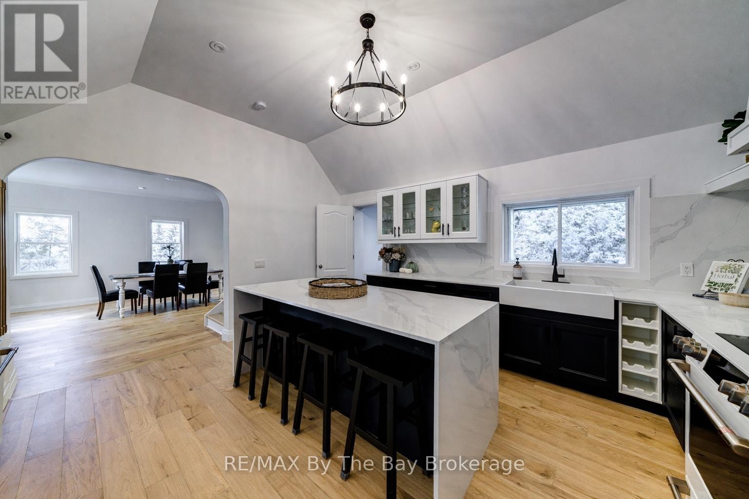 7881 Poplar Side Road, Clearview, Ontario  L9Y 5N4 - Photo 11 - S12896858