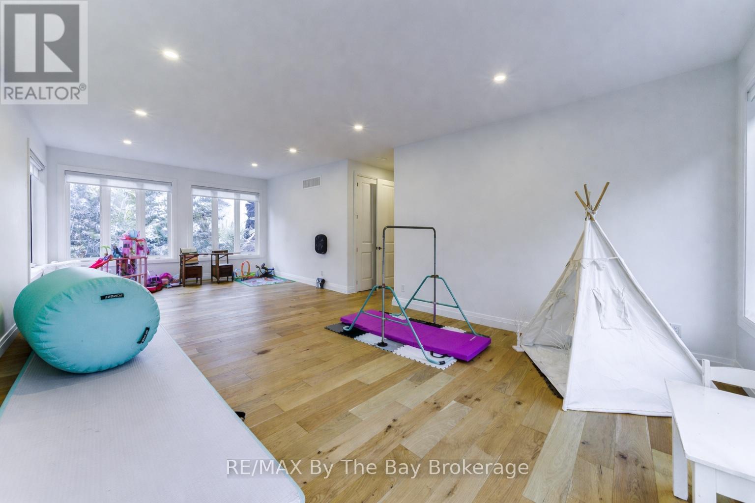 7881 Poplar Side Road, Clearview, Ontario  L9Y 5N4 - Photo 34 - S12896858