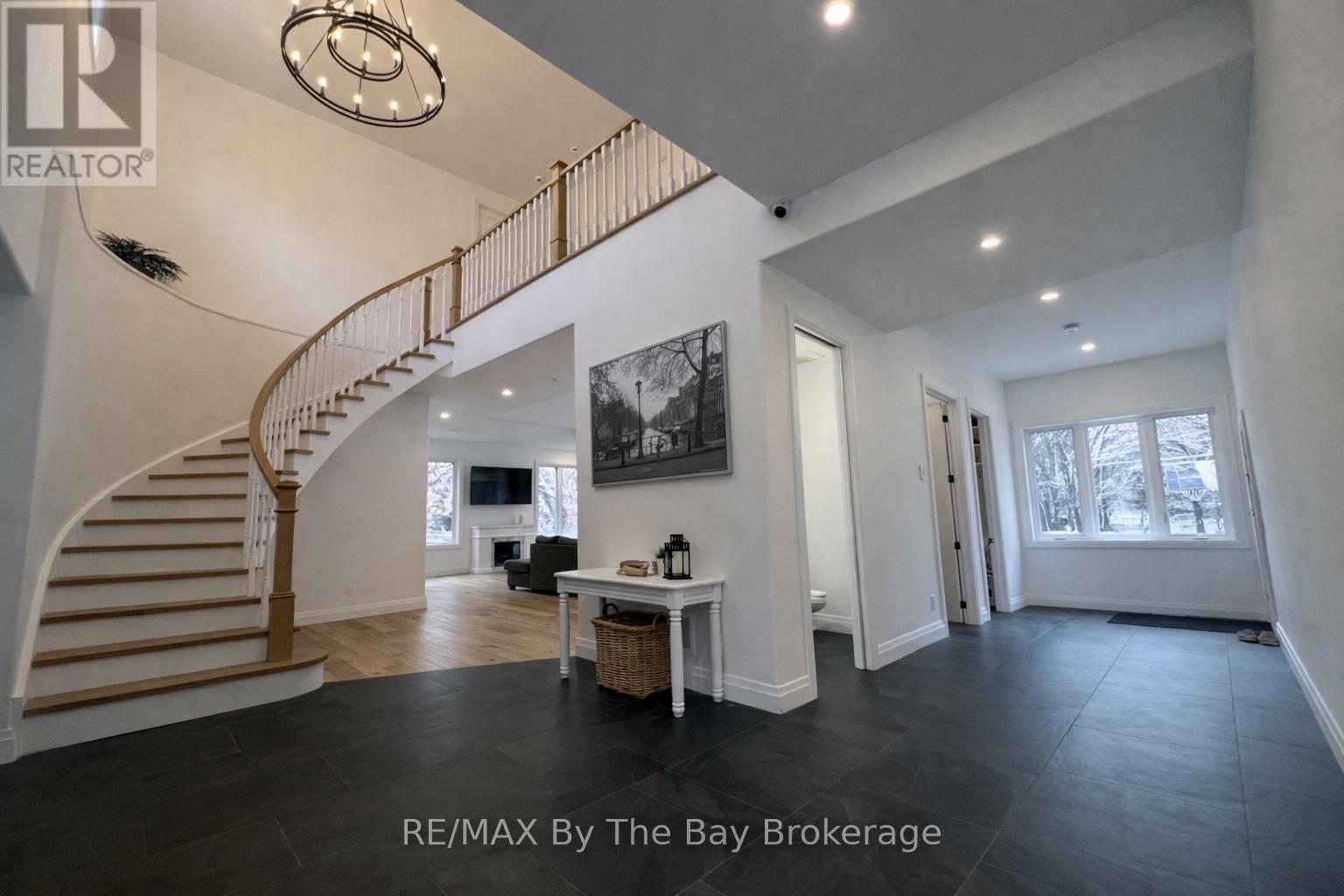 7881 Poplar Side Road, Clearview, Ontario  L9Y 5N4 - Photo 8 - S12896858