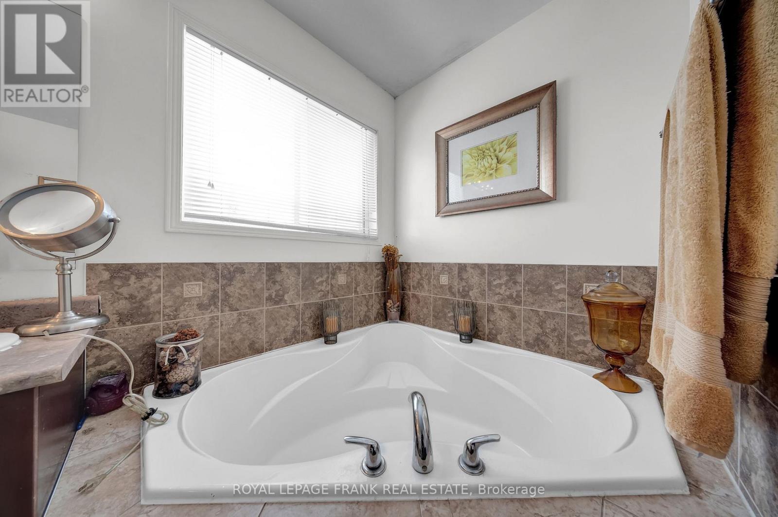 2300 Bridle Road, Oshawa (Windfields), Ontario  L1L 0A1 - Photo 28 - E12896704