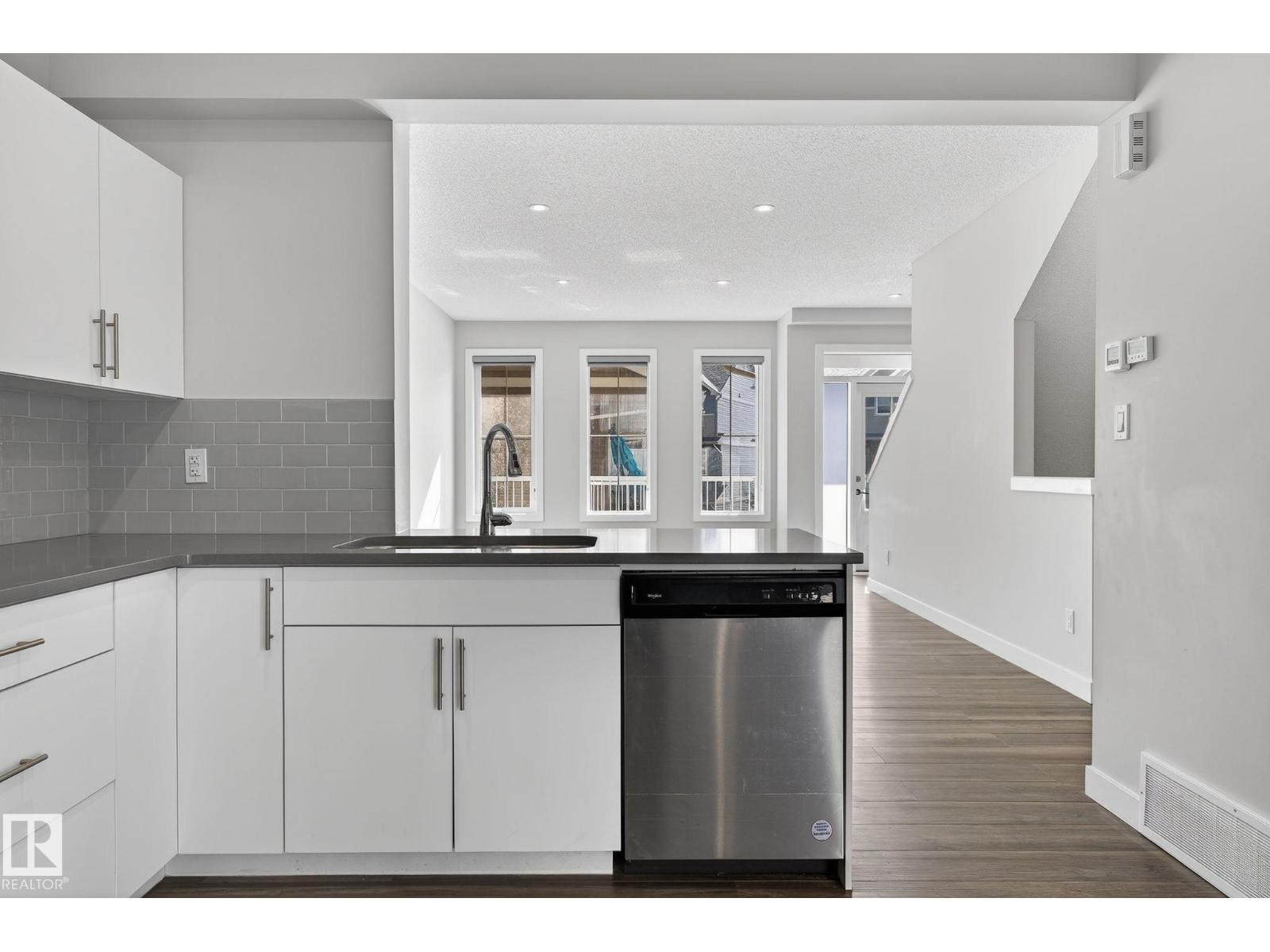 #45 1051 Graydon Hill Bv Sw, Edmonton, Alberta  T6W 3C8 - Photo 4 - E4476514