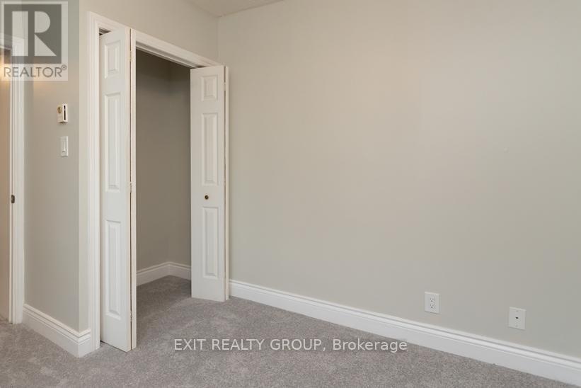 56 Moira Street W, Belleville (Belleville Ward), Ontario  K8P 1S3 - Photo 17 - X12896744