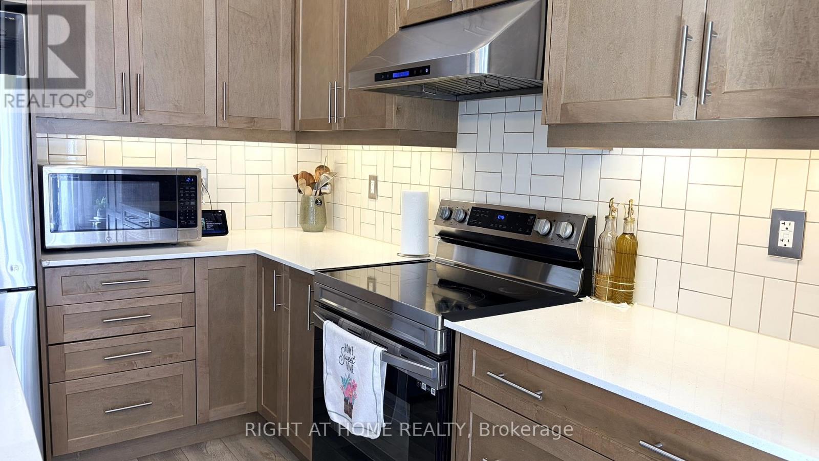 205 Longboat Run W, Brantford, Ontario  N3T 0T2 - Photo 16 - X12894960