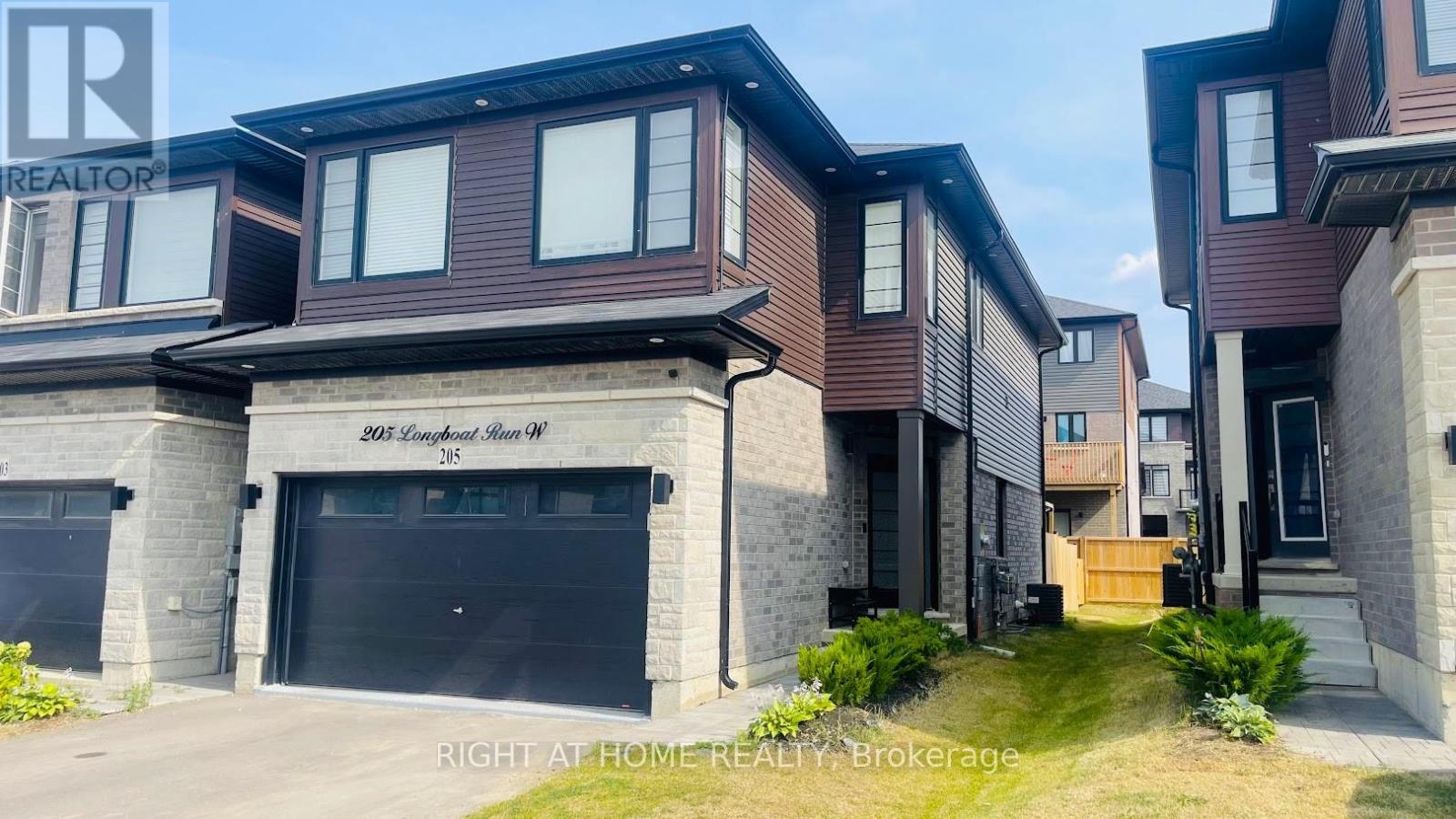 205 Longboat Run W, Brantford, Ontario  N3T 0T2 - Photo 2 - X12894960