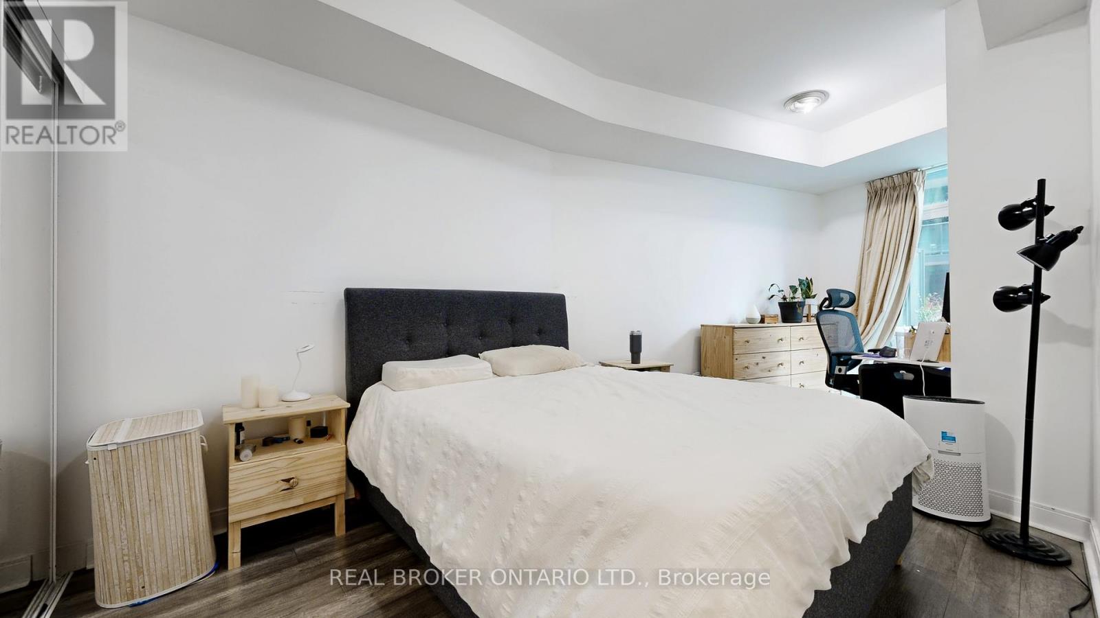 313 - 38 The Esplanade, Toronto, Ontario  M5E 1A5 - Photo 10 - C12896712