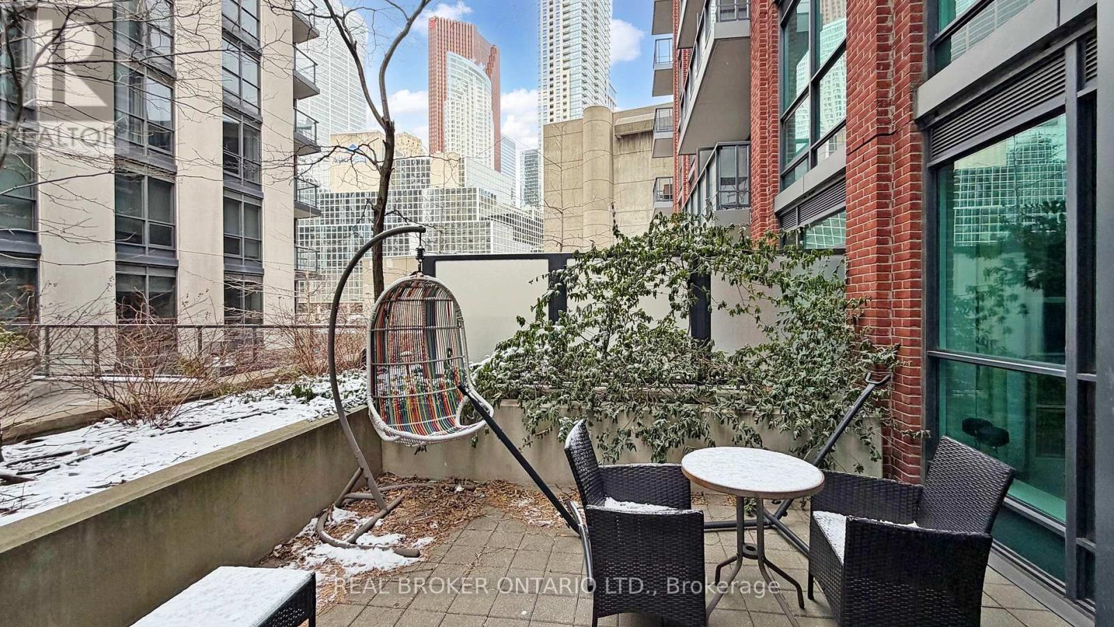 313 - 38 The Esplanade, Toronto, Ontario  M5E 1A5 - Photo 18 - C12896712