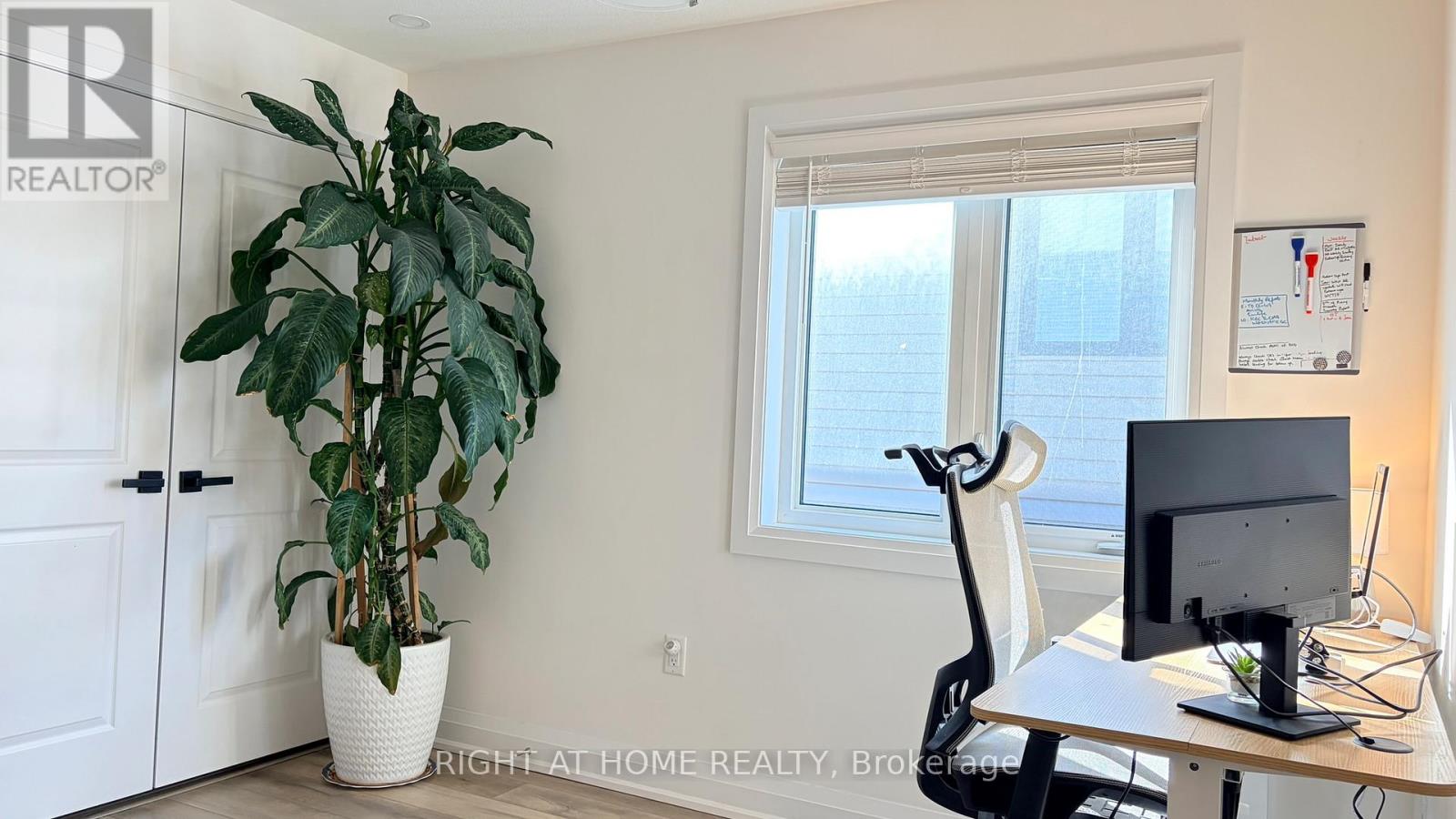 205 Longboat Run W, Brantford, Ontario  N3T 0T2 - Photo 25 - X12894960