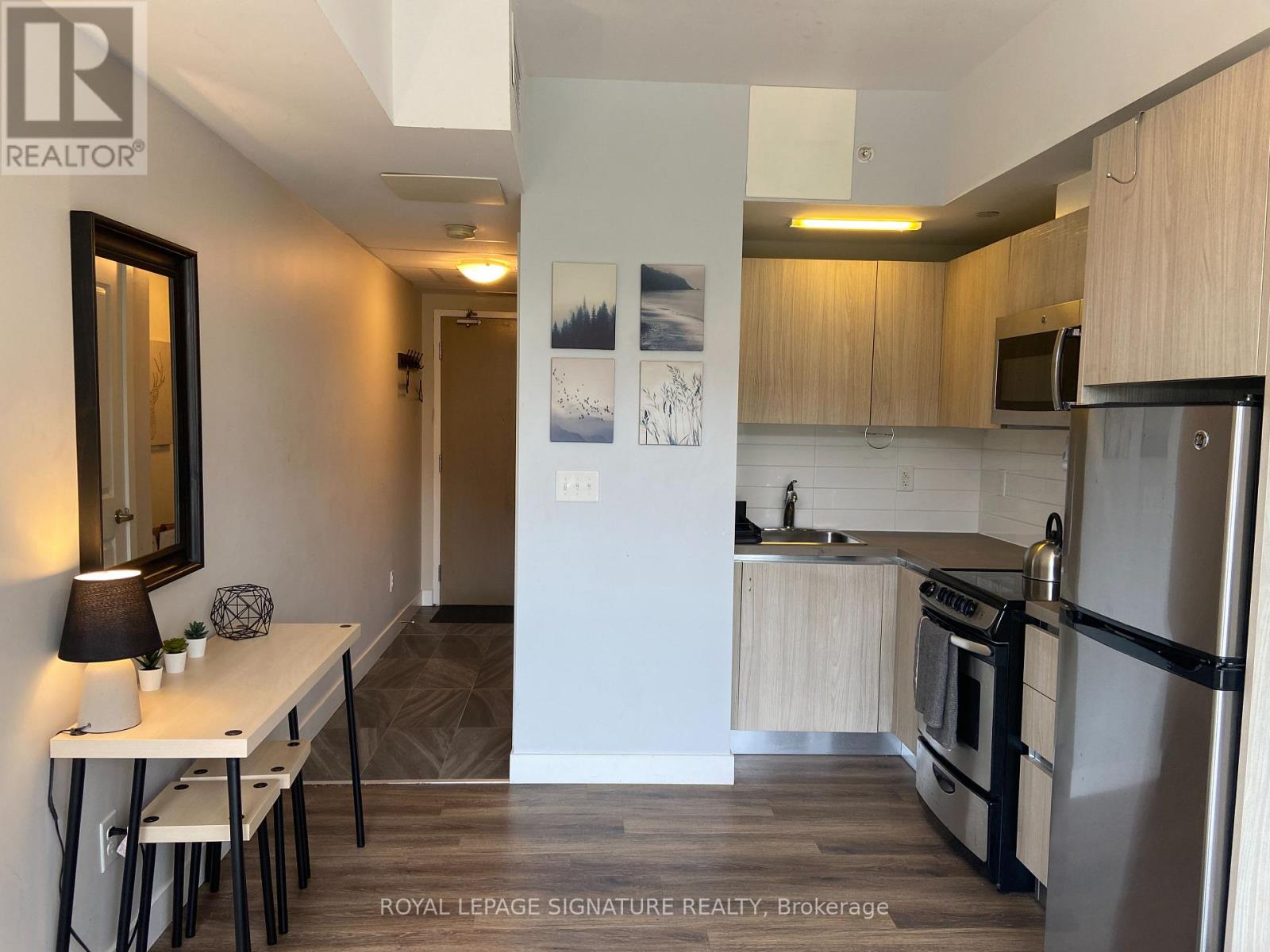 202 - 335 College Street, Toronto, Ontario  M5T 1S2 - Photo 6 - C12896760