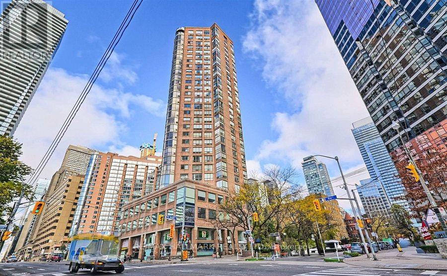 2211 - 44 St Joseph Street, Toronto (Bay Street Corridor), Ontario  M4Y 2W4 - Photo 12 - C12896766