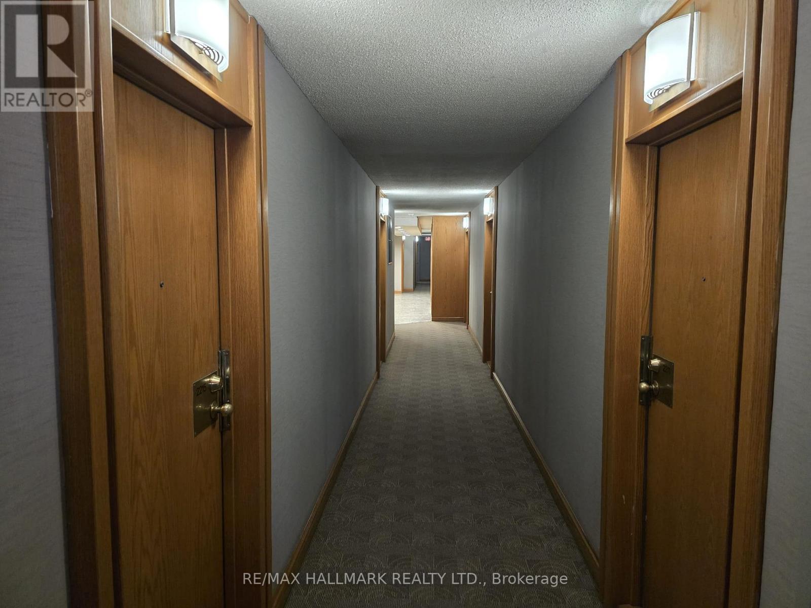 2211 - 44 St Joseph Street, Toronto (Bay Street Corridor), Ontario  M4Y 2W4 - Photo 2 - C12896766