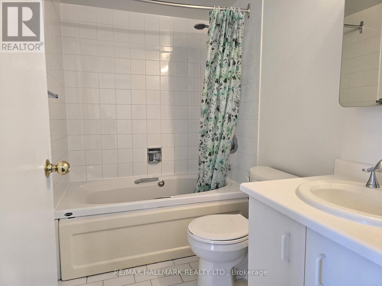 2211 - 44 St Joseph Street, Toronto (Bay Street Corridor), Ontario  M4Y 2W4 - Photo 6 - C12896766