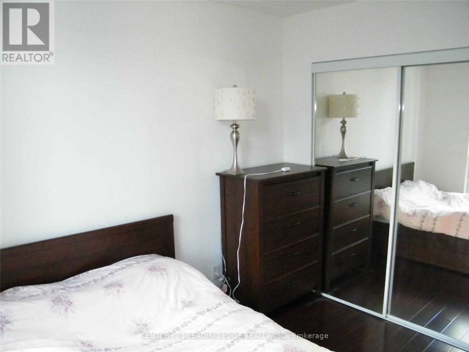 401 - 12 Yonge Street, Toronto (Waterfront Communities), Ontario  M5E 1Z9 - Photo 12 - C12896806