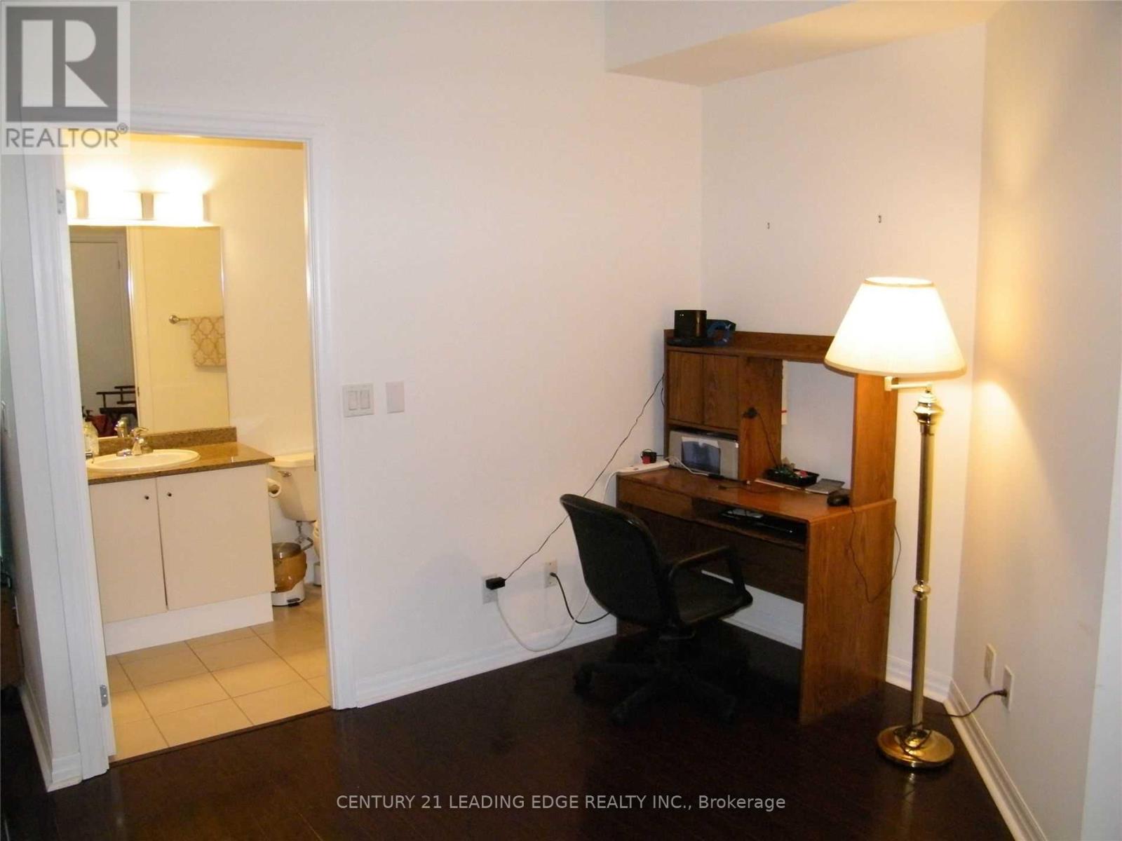 401 - 12 Yonge Street, Toronto (Waterfront Communities), Ontario  M5E 1Z9 - Photo 13 - C12896806