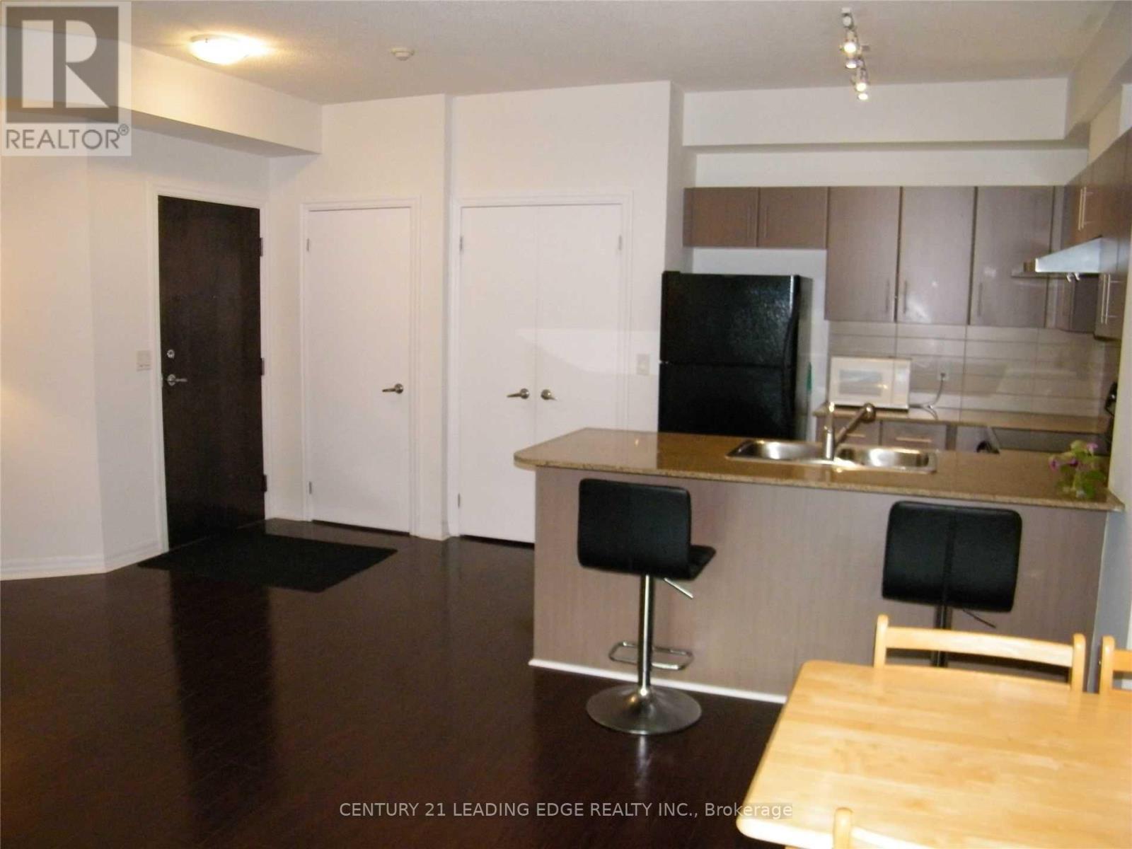 401 - 12 Yonge Street, Toronto (Waterfront Communities), Ontario  M5E 1Z9 - Photo 5 - C12896806