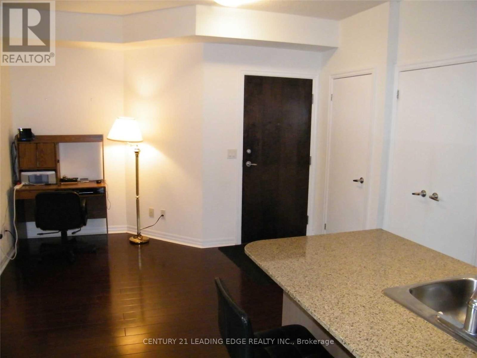 401 - 12 Yonge Street, Toronto (Waterfront Communities), Ontario  M5E 1Z9 - Photo 6 - C12896806