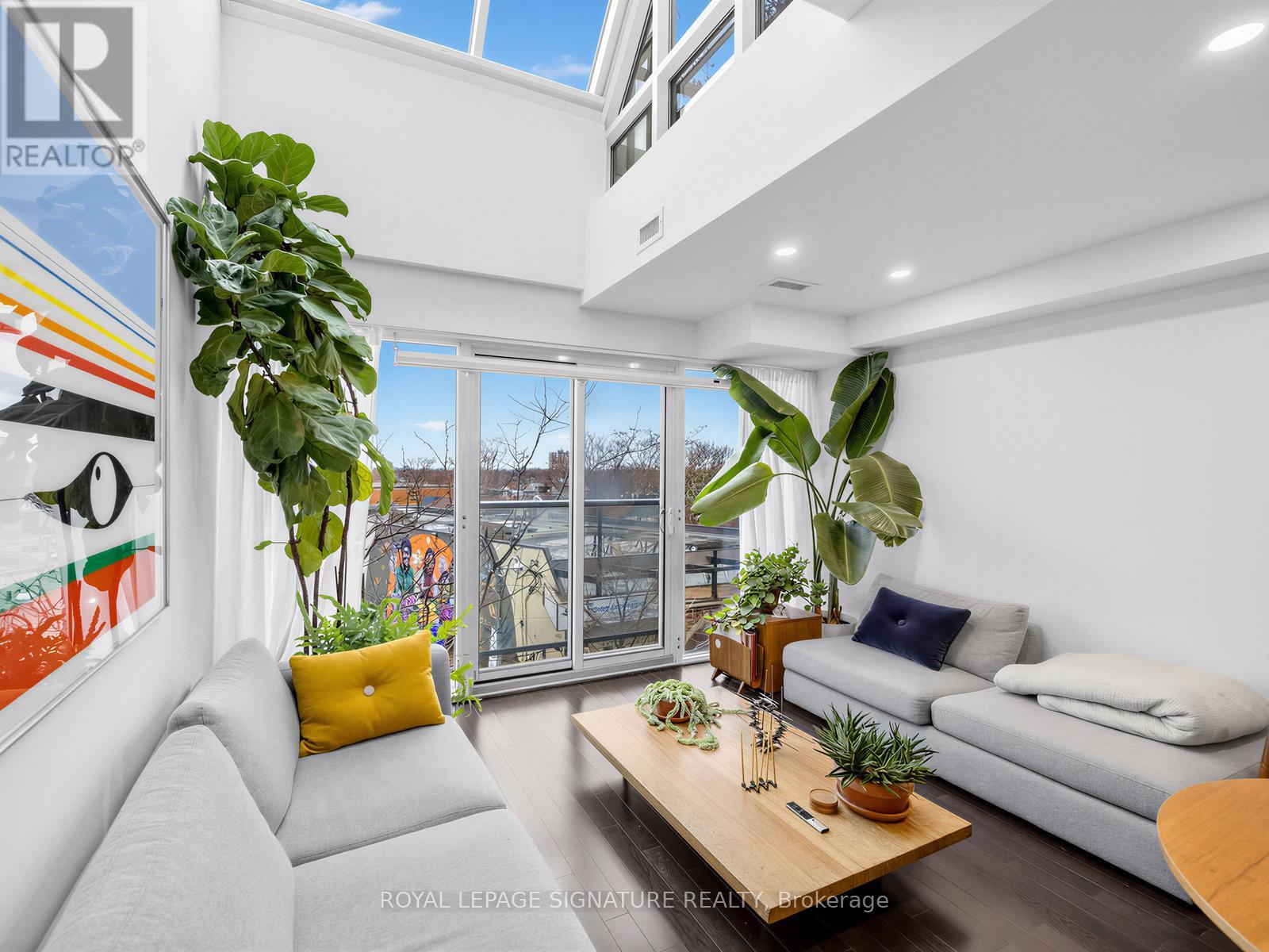 14 - 1636 DUNDAS ST STREET W, Toronto, Ontario