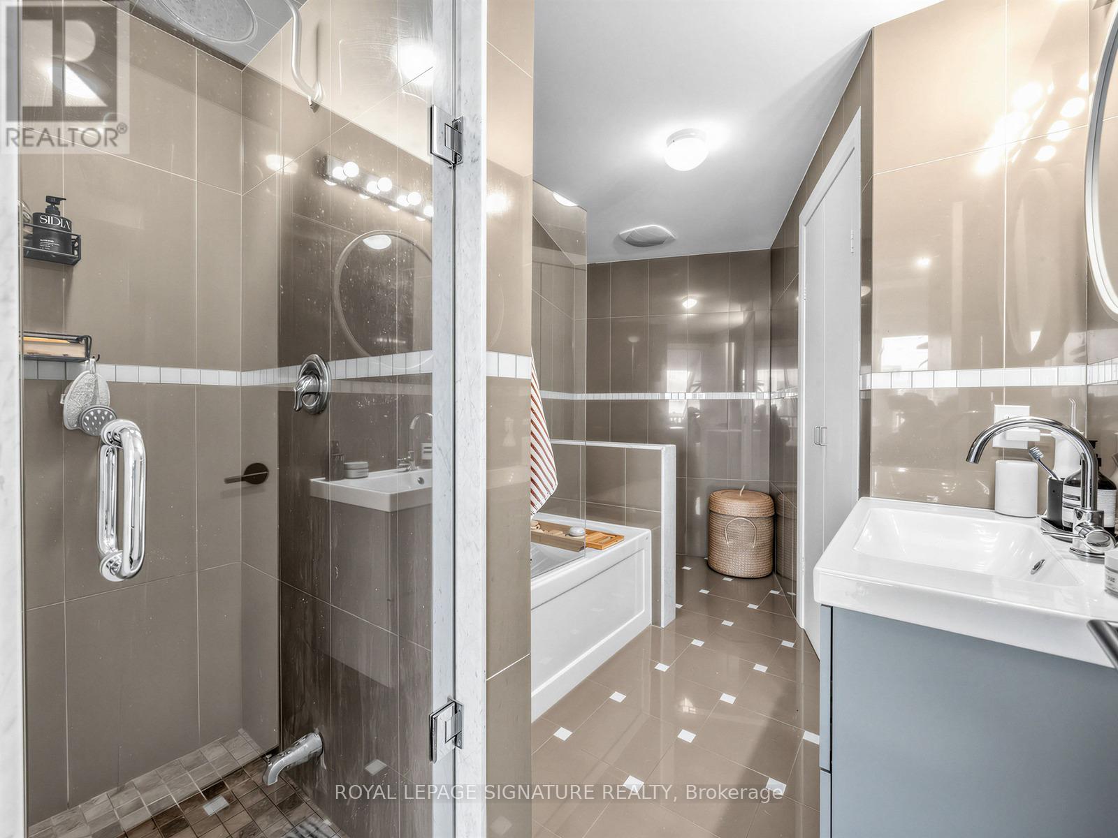 14 - 1636 Dundas St Street W, Toronto, Ontario  M6K 1V1 - Photo 15 - C12896820