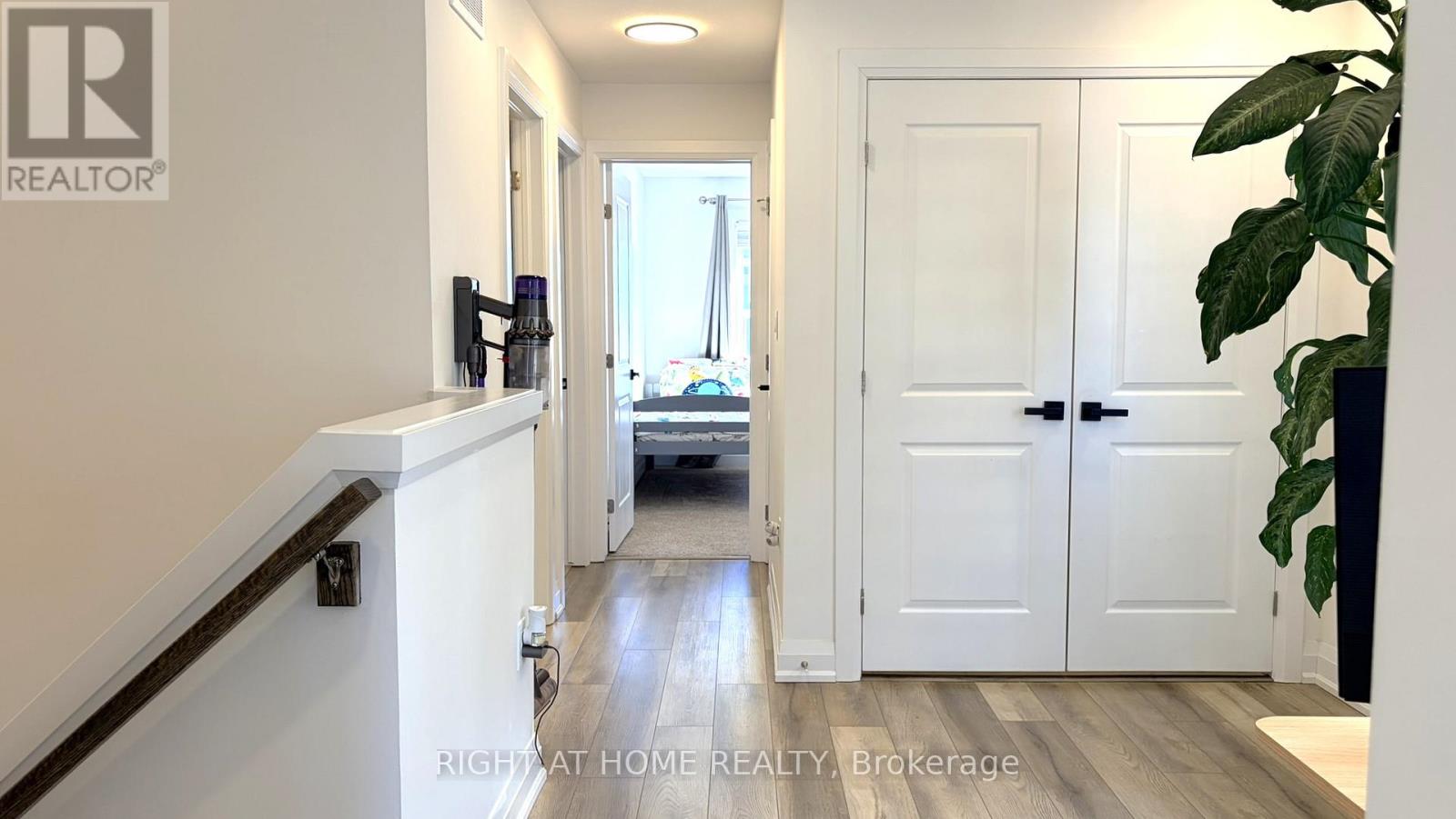 205 Longboat Run W, Brantford, Ontario  N3T 0T2 - Photo 22 - X12894960