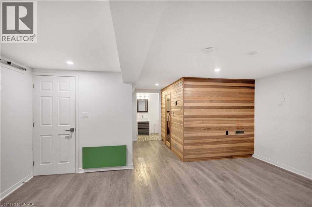 21 Riva Ridge, Brantford, Ontario  N3P 1S2 - Photo 32 - 40812040