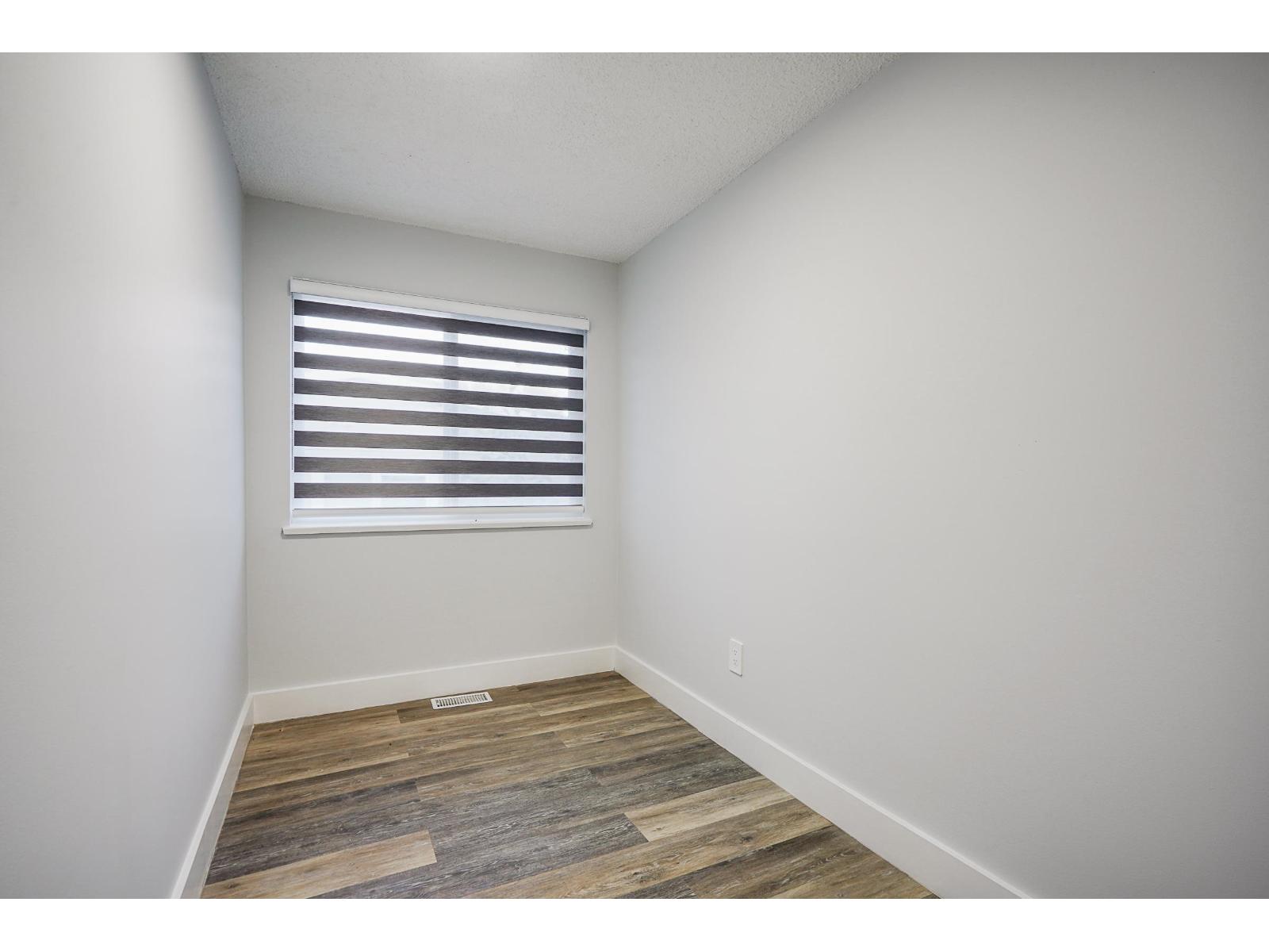 32382-32384 Brant Avenue, Mission, British Columbia  V2V 4Z1 - Photo 26 - R3096723