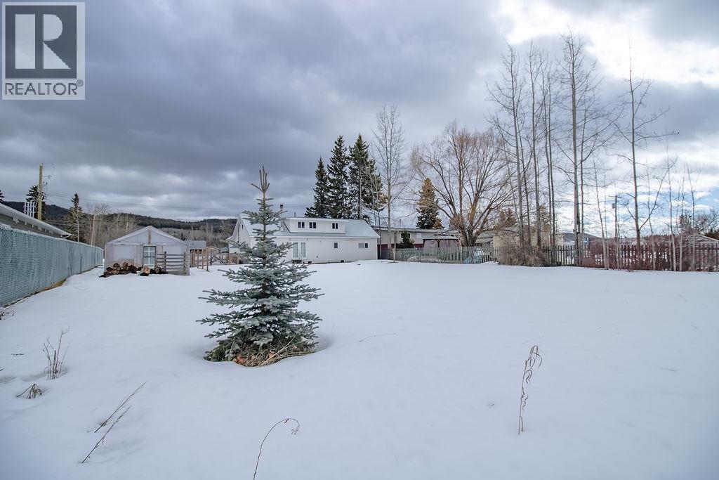 193 W 2nd Avenue, Fort St. James, British Columbia  V0J 1P0 - Photo 40 - R3101095