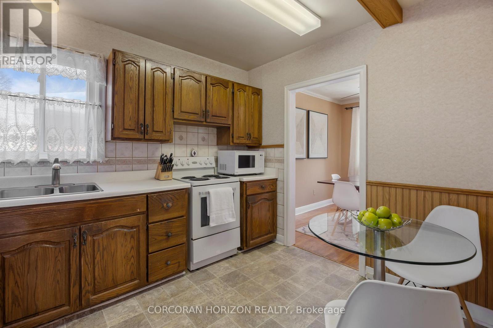 20 Robertsfield Crescent, Toronto, Ontario  M1R 2X2 - Photo 11 - E12896708