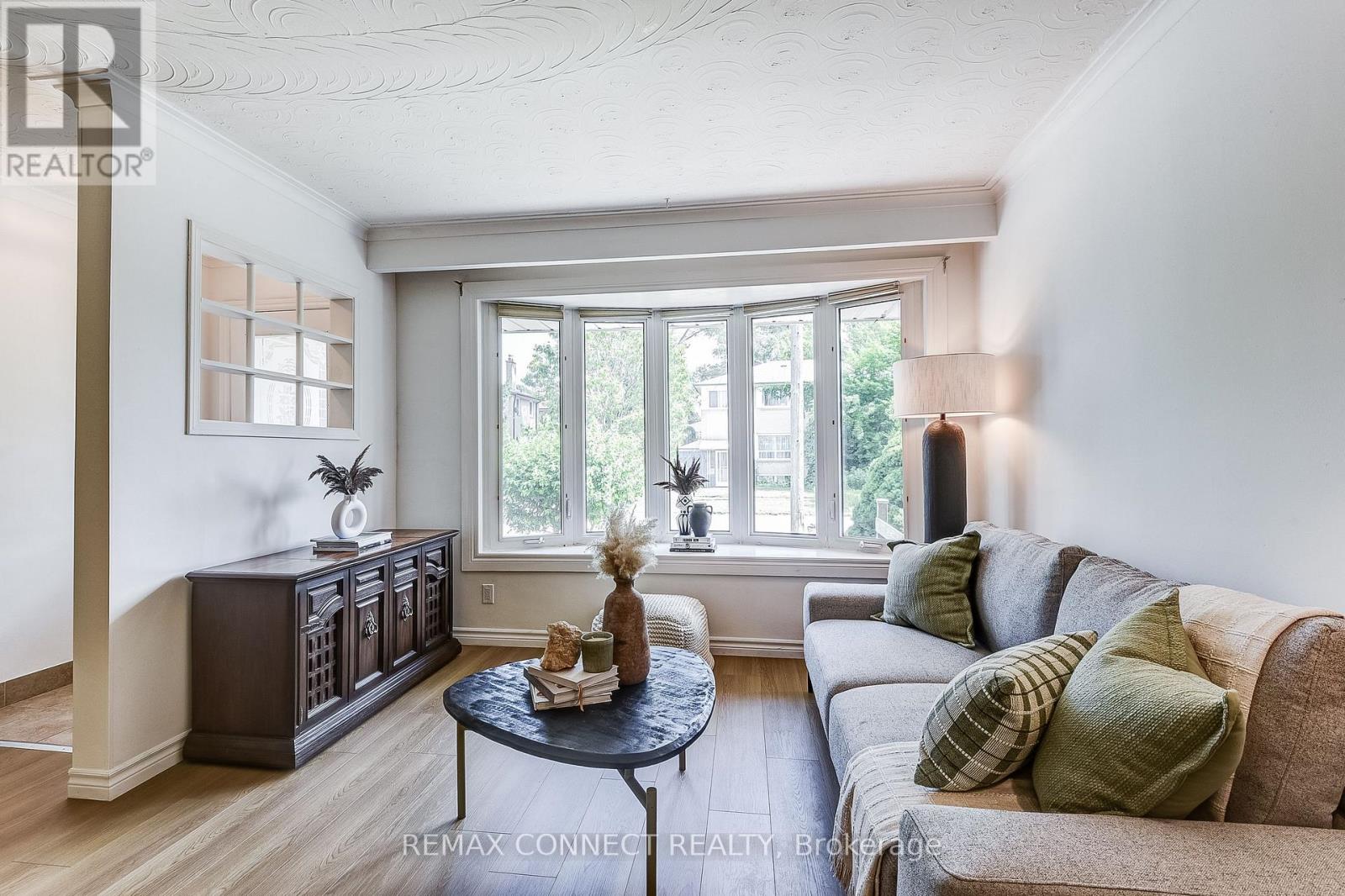 53 Glory Crescent, Toronto, Ontario  M1E 2B9 - Photo 3 - E12896720