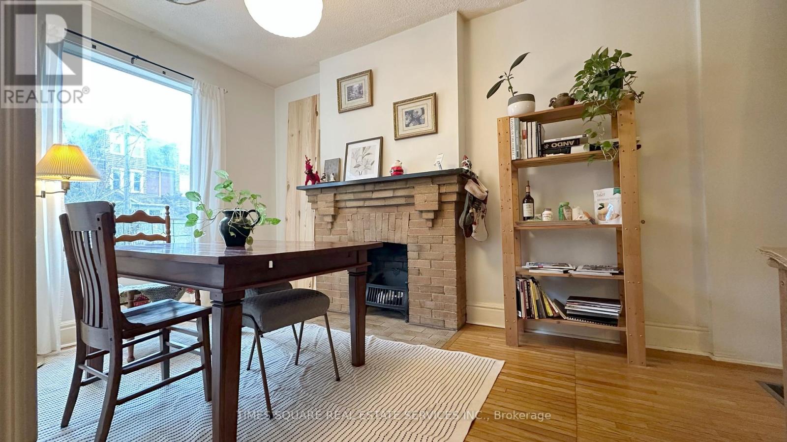 7 Badgerow Avenue, Toronto, Ontario  M4M 1T9 - Photo 2 - E12896722