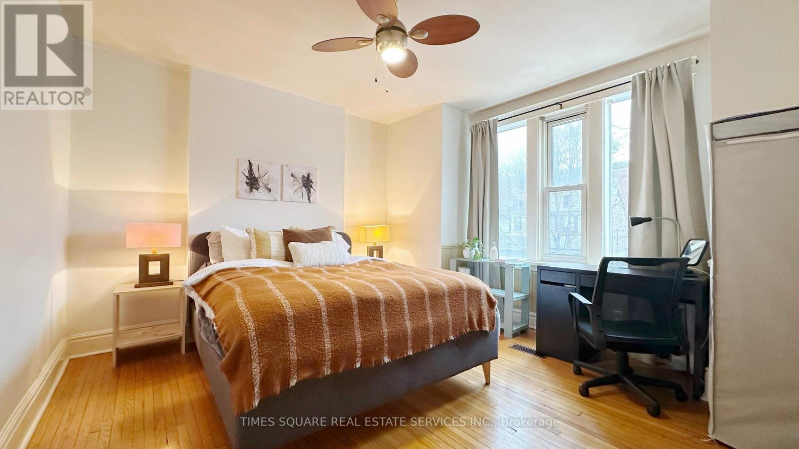 7 Badgerow Avenue, Toronto, Ontario  M4M 1T9 - Photo 6 - E12896722